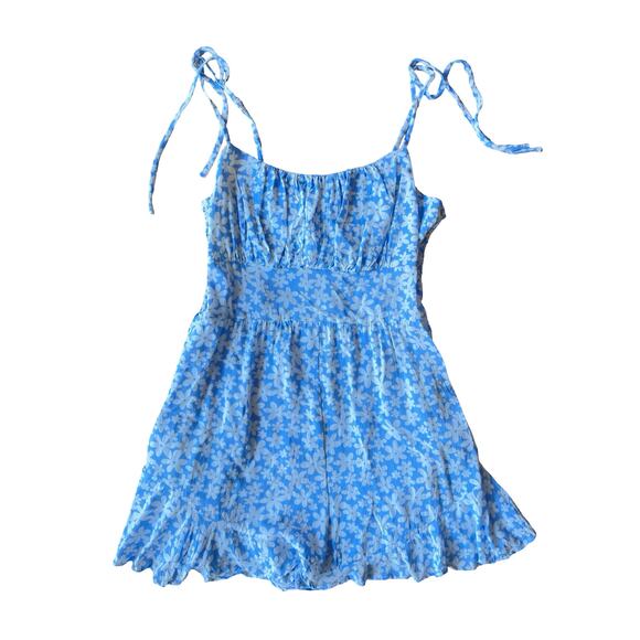 Lily Rose Blue Floral Tie Strap Smocked Back Ruffle Hem Romper - Size Juniors XL - Picture 2 of 10
